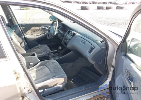 1999 Honda Accord Lx z USA, uszkodzony, nr VIN 1HGCG6657XA160199